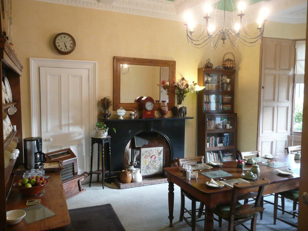 אדינבורו Balmoral Guesthouse מראה חיצוני תמונה