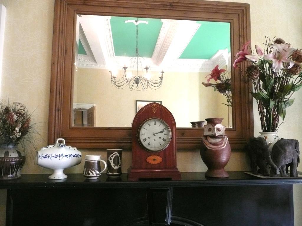 אדינבורו Balmoral Guesthouse מראה חיצוני תמונה